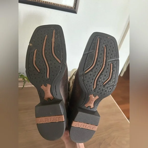 Ariat Leather Boots - Picture 11 of 12